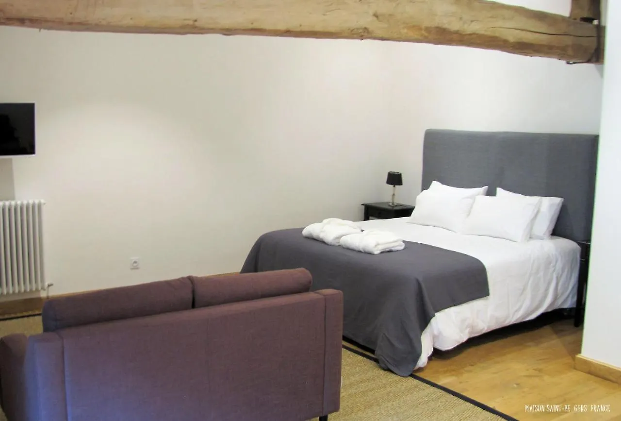 Maison Saint-Pe Beraut 3*,