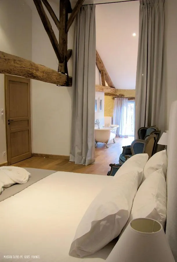 Maison Saint-Pe Beraut 3*,